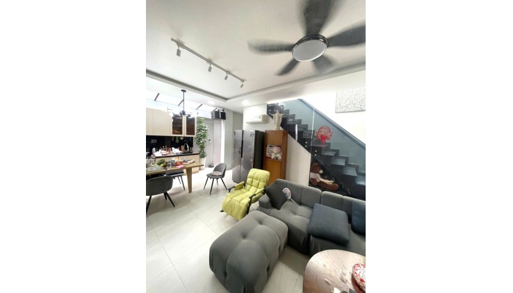 Biệt Thự Lô Góc Đẹp Lung Linh Hẻm Xe Hơi 99m2_9.9x10m Gần Tô Ngọc Vân Tam Phú Thủ Đức Chỉ 9,5 tỷ.